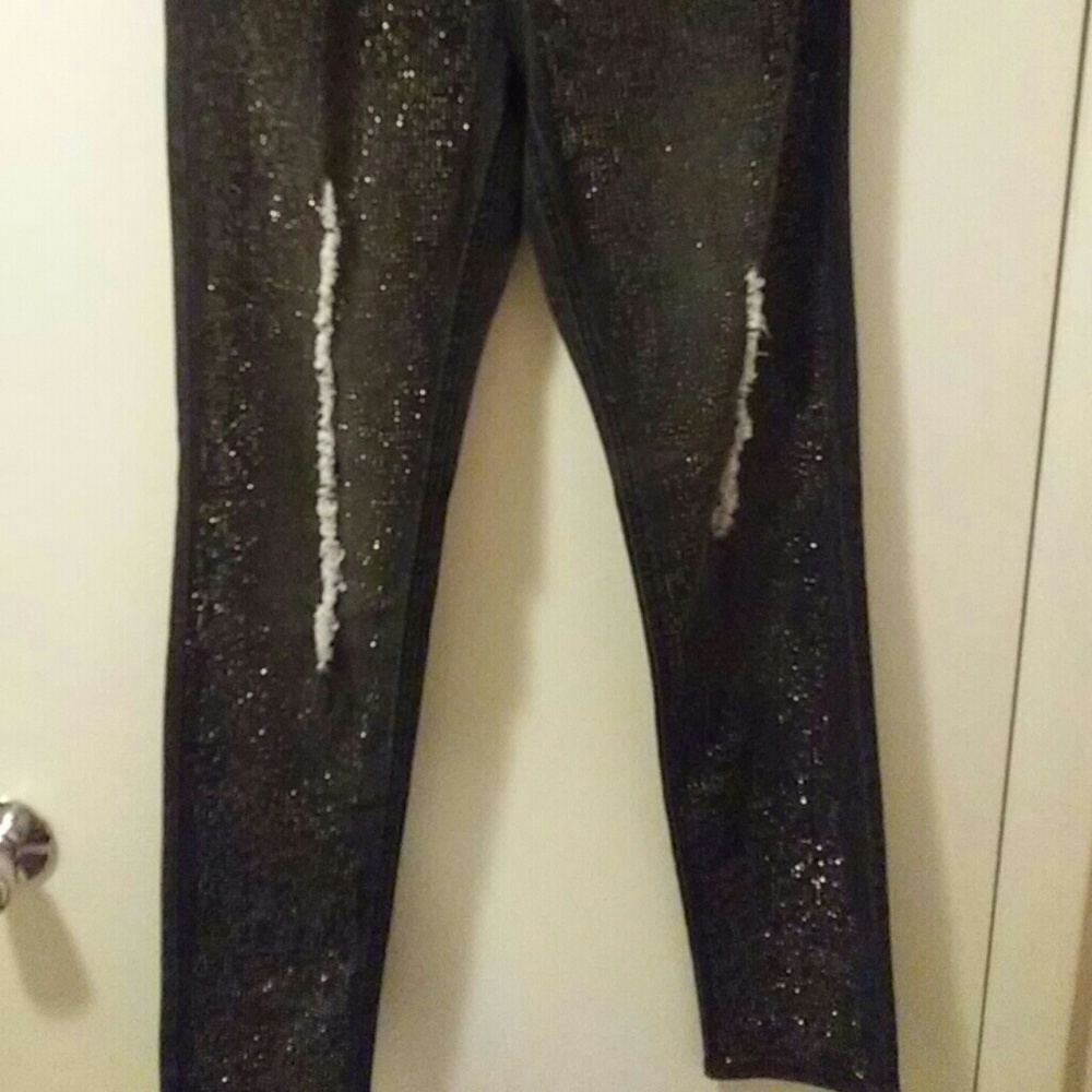 Jeans - Picture 2 of 3